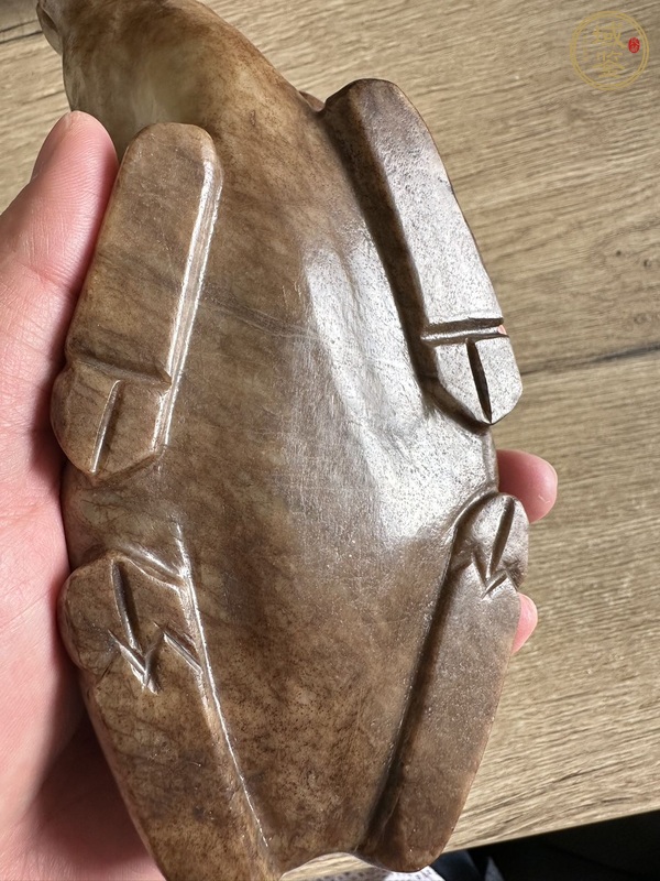 古玩玉器現代染色玉牛真品鑒賞圖