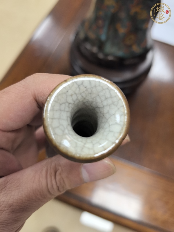 古玩陶瓷哥釉撇口瓶真品鑒賞圖