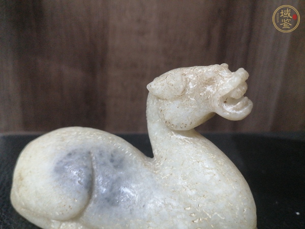 古玩玉器地方玉雕“臥馬”擺件真品鑒賞圖