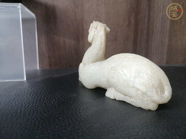 古玩玉器地方玉雕“臥馬”擺件真品鑒賞圖