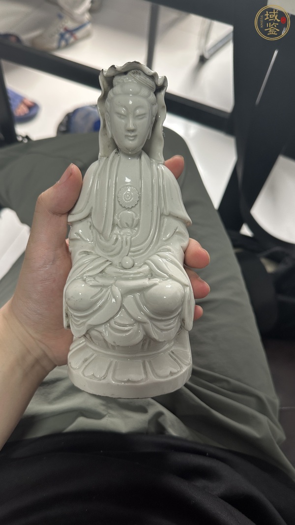 古玩晚清白釉觀音造像真品鑒賞圖