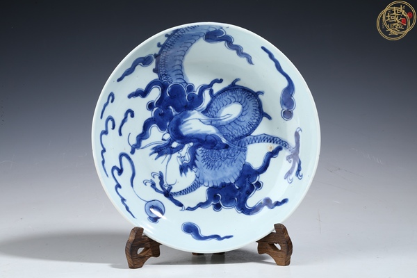 古玩青花過墻龍紋盤真品鑒賞圖