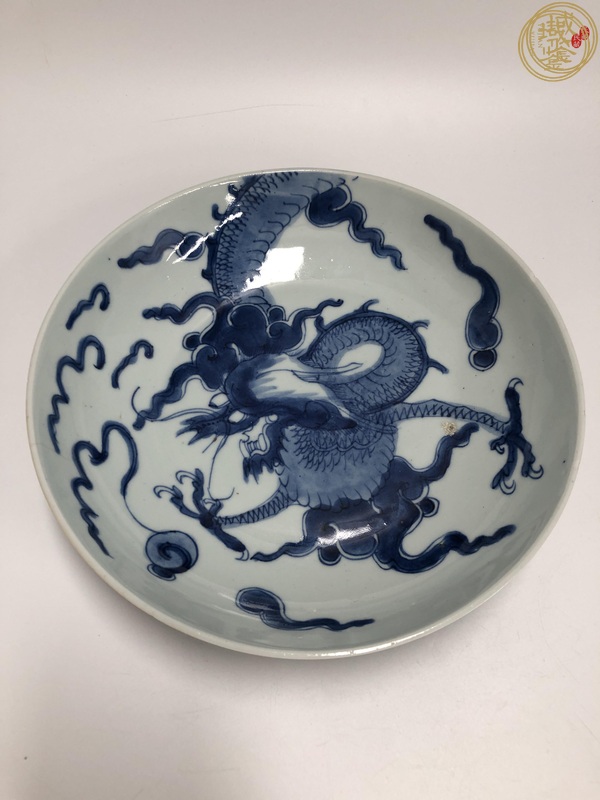 古玩陶瓷青花過墻龍紋盤真品鑒賞圖