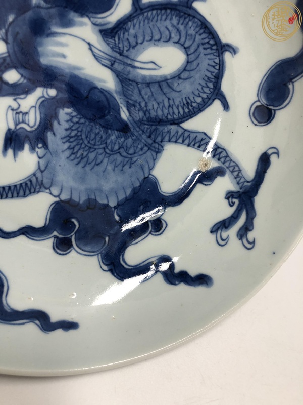 古玩陶瓷青花過墻龍紋盤真品鑒賞圖