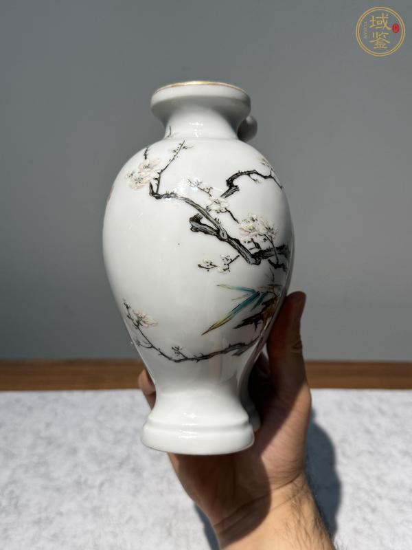 古玩陶瓷花卉紋粉彩瓶真品鑒賞圖