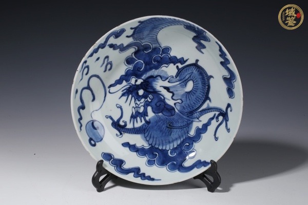 古玩青花過墻龍紋盤真品鑒賞圖