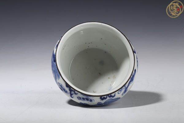 古玩陶瓷青花獅紋馬蹄尊真品鑒賞圖