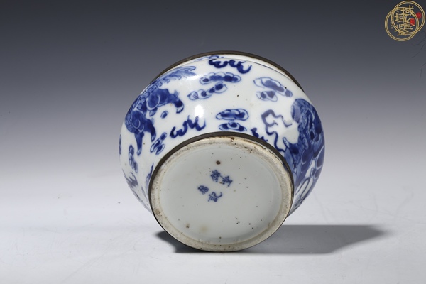 古玩陶瓷青花獅紋馬蹄尊真品鑒賞圖