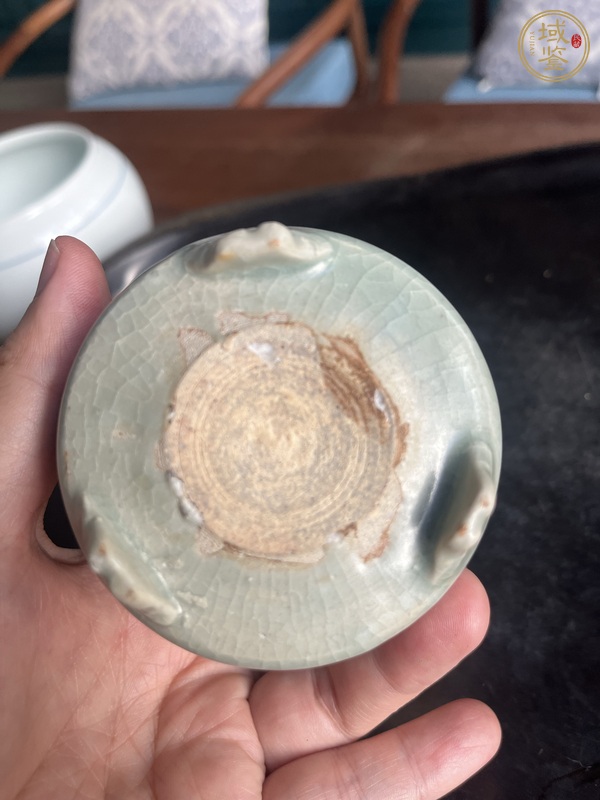 古玩陶瓷龍泉青瓷弦紋爐真品鑒賞圖