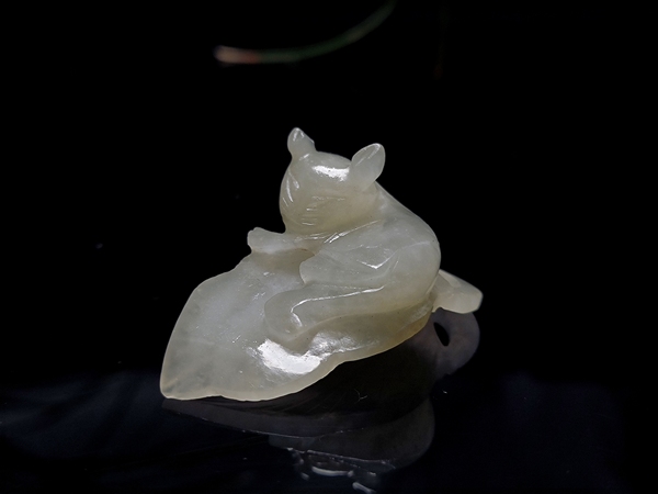 古玩轉賣清代和田，一葉歡（守業）雕件拍賣，當前價格180元