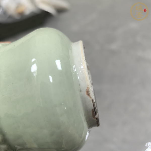 古玩陶瓷豆青釉香爐真品鑒賞圖