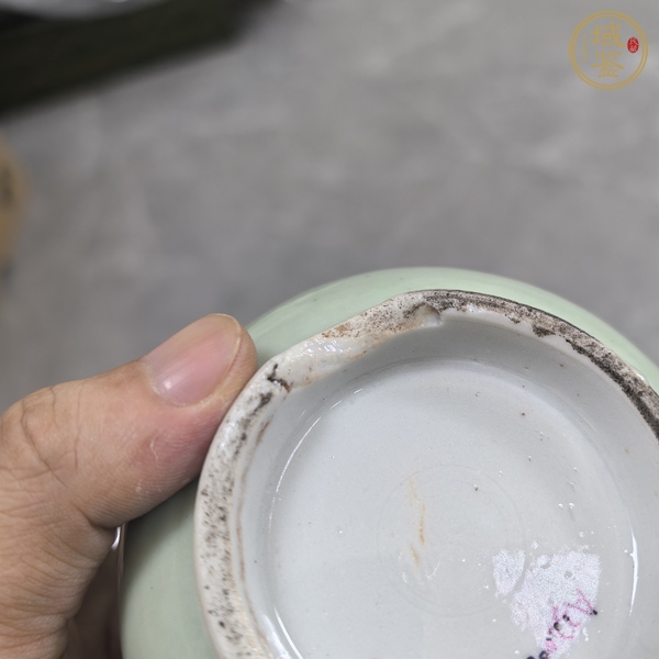 古玩陶瓷豆青釉香爐真品鑒賞圖