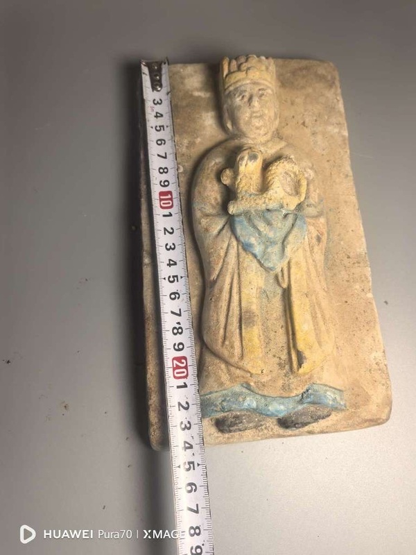 古玩陶瓷三彩人物捧龍文官像磚拍賣,當前價格272元