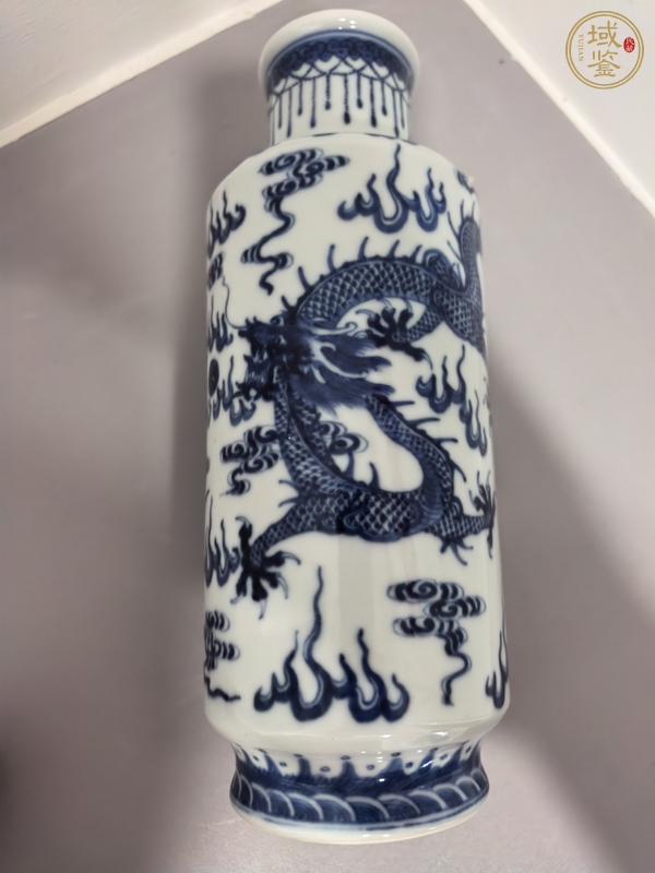 古玩陶瓷青花龍紋棒槌瓶真品鑒賞圖