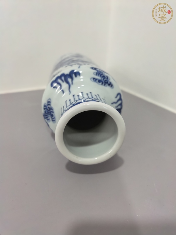 古玩陶瓷青花龍紋棒槌瓶真品鑒賞圖