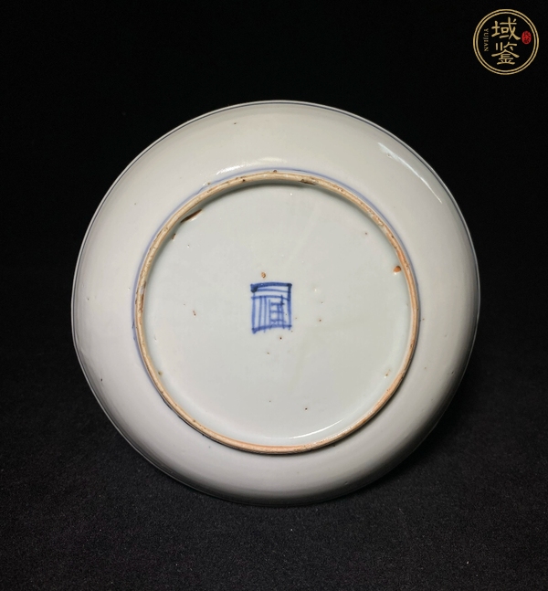 古玩摩羯龍紋青花盤真品鑒賞圖