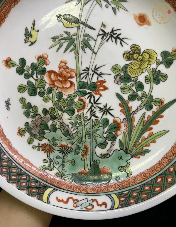 古玩陶瓷五彩花鳥紋臥盤真品鑒賞圖