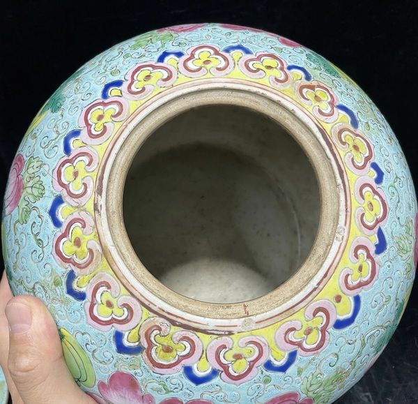 古玩陶瓷松石綠地粉彩瓜蝶連綿西瓜蓋罐拍賣，當前價格4500元