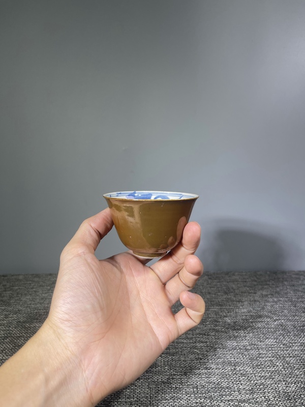 古玩轉賣清晚期.外紫金釉內青花金玉滿堂杯拍賣，當前價格4800元