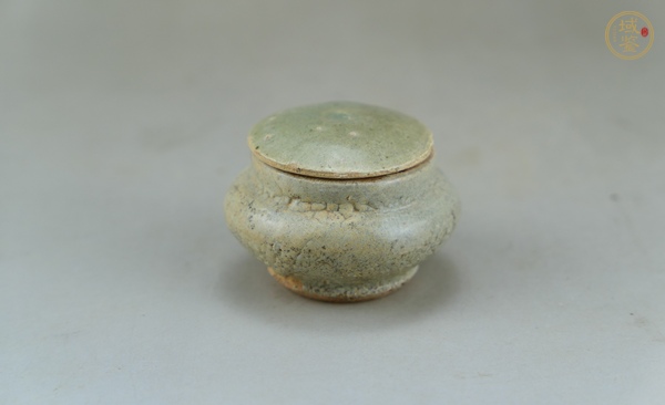 古玩陶瓷龍泉青瓷蓋罐真品鑒賞圖