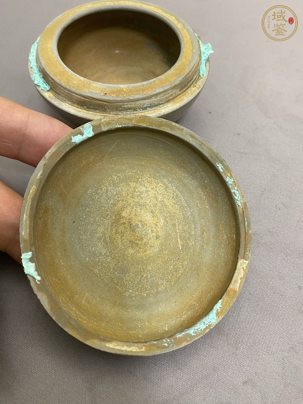 古玩陶瓷粉盒真品鑒賞圖