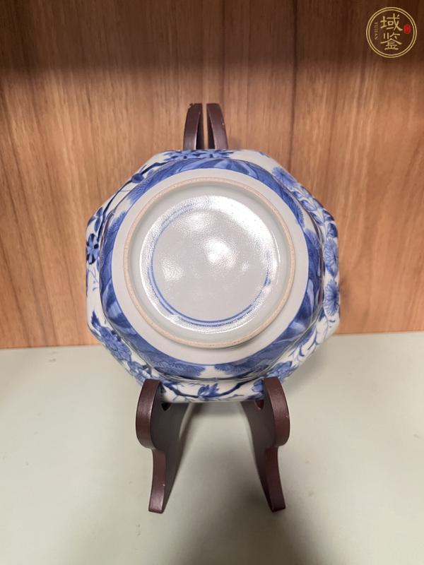 古玩陶瓷花卉紋青花碗真品鑒賞圖