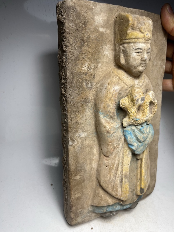 古玩陶瓷三彩人物捧龍文官像磚拍賣，當前價格272元