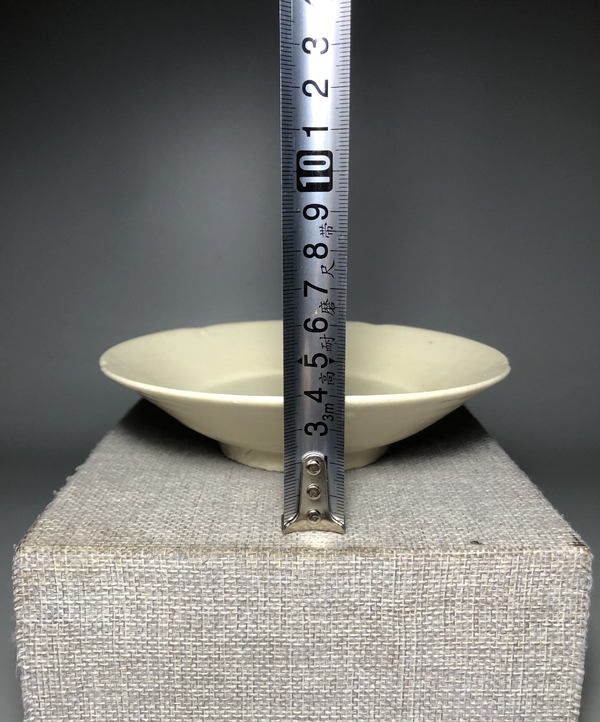 古玩陶瓷館藏級珍品五代十國【定窯】白釉葵口洗拍賣，當前價格9800元