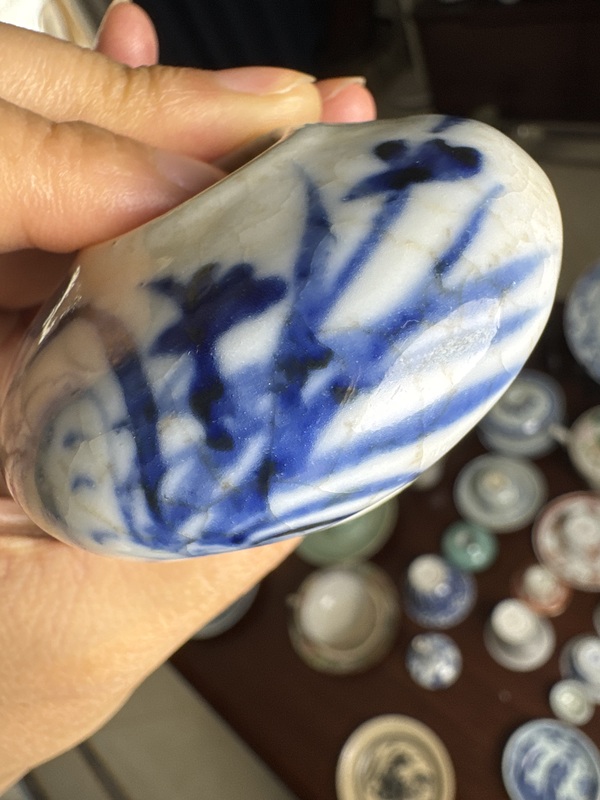 古玩陶瓷哥釉青花蘭草紋水盂拍賣,當前價格500元