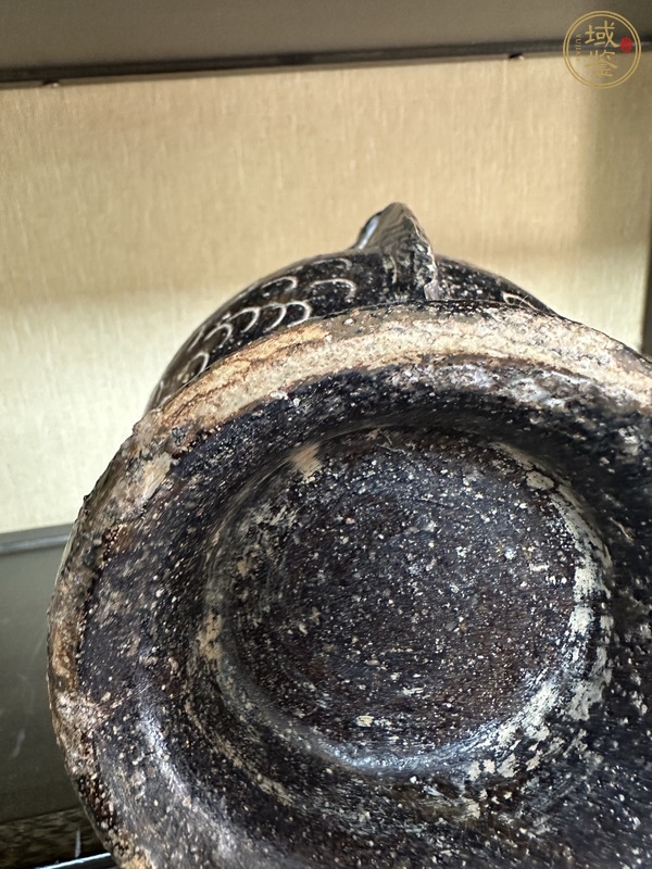 古玩陶瓷醬釉雙魚瓶真品鑒賞圖
