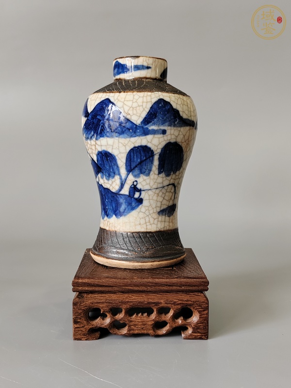 古玩陶瓷哥釉青花山水紋瓶真品鑒賞圖