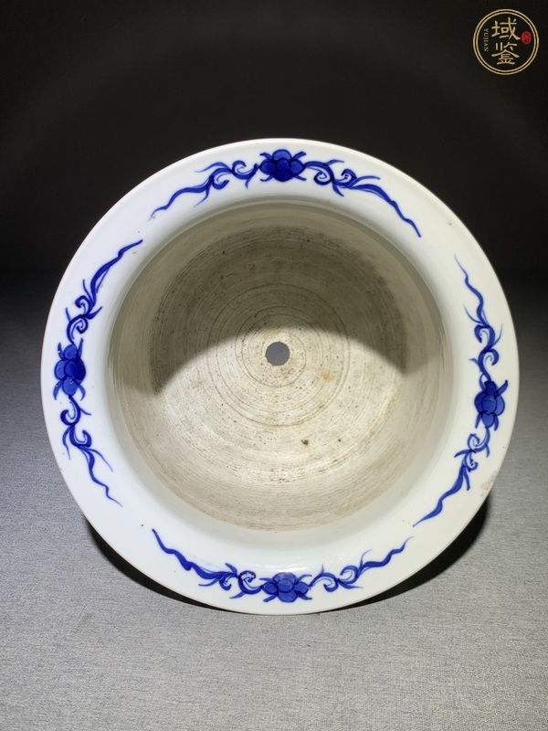 古玩陶瓷蓮池游禽滿池嬌青花花盆真品鑒賞圖