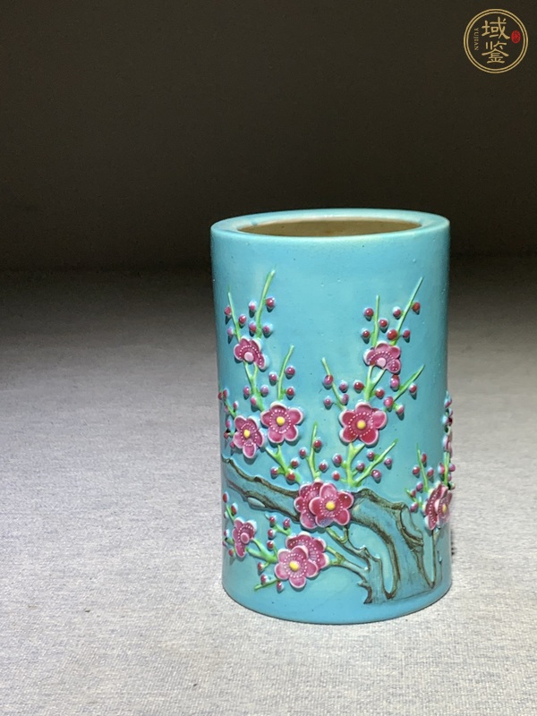 古玩陶瓷梅紋筆筒真品鑒賞圖