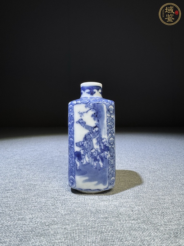 古玩嬰戲紋青花鼻煙壺真品鑒賞圖