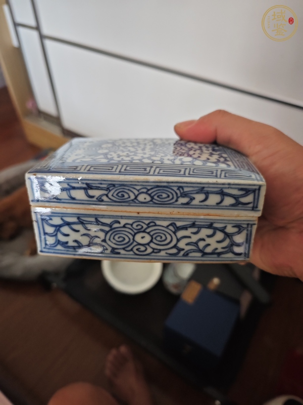 古玩陶瓷清中期青花印泥盒真品鑒賞圖