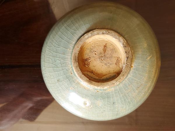 古玩陶瓷元 龍泉青瓷花卉紋碗拍賣,當前價格850元