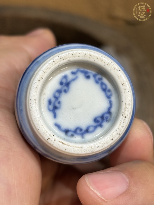 古玩陶瓷青花釉里紅花卉紋鼻煙壺，疑似復窯真品鑒賞圖