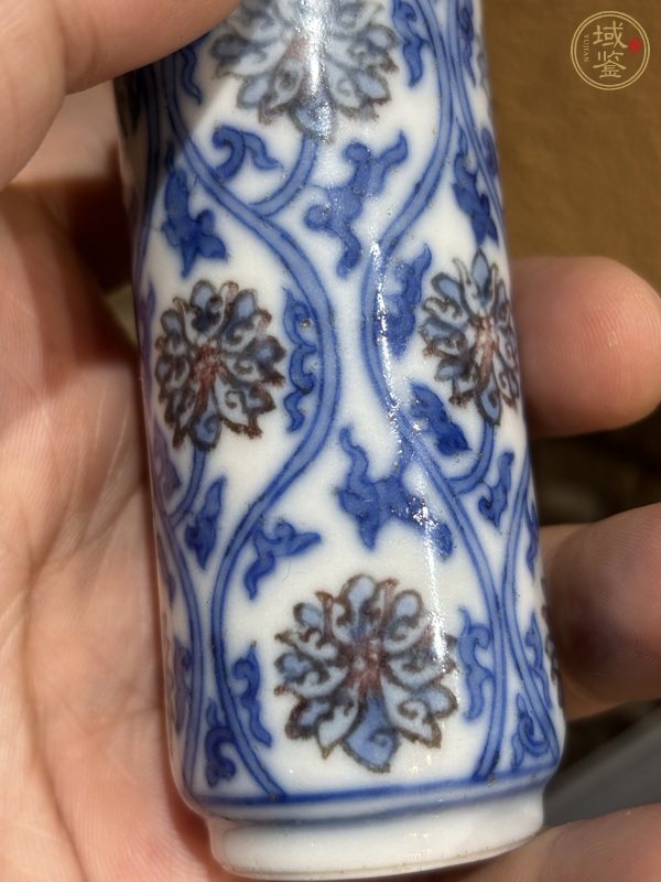 古玩陶瓷青花釉里紅花卉紋鼻煙壺，疑似復窯真品鑒賞圖