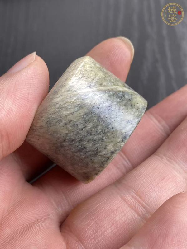 古玩玉器和田玉雕“素紋扳指”真品鑒賞圖