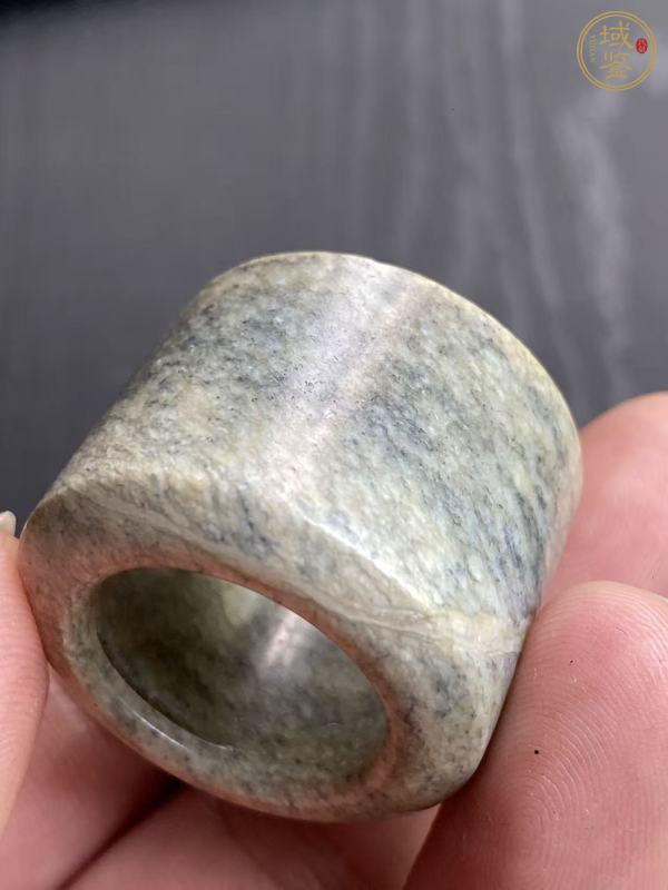 古玩玉器和田玉雕“素紋扳指”真品鑒賞圖