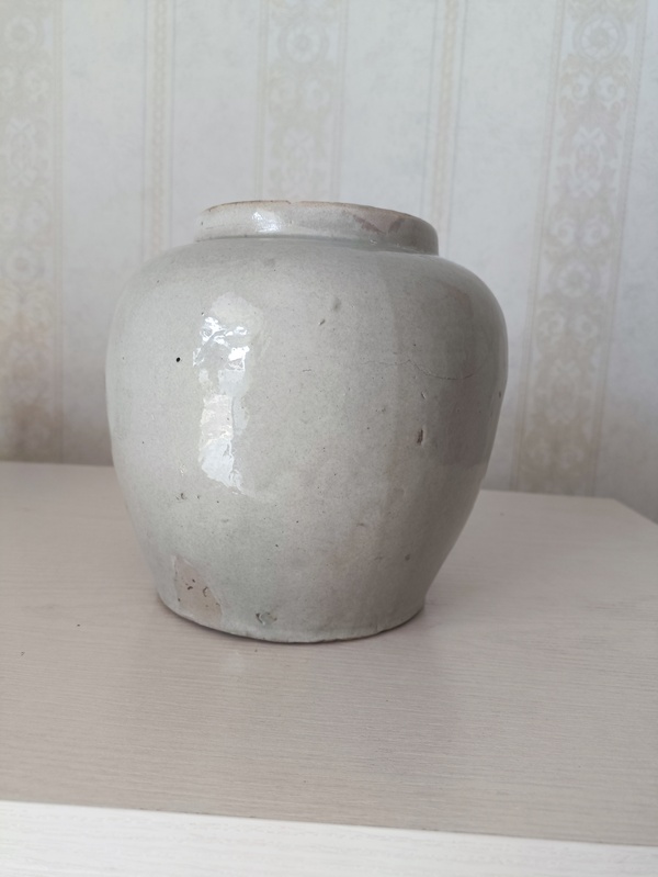 古玩陶瓷清末民初花蝶紋罐拍賣，當(dāng)前價格58元