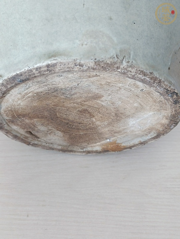 古玩陶瓷花蝶紋罐真品鑒賞圖
