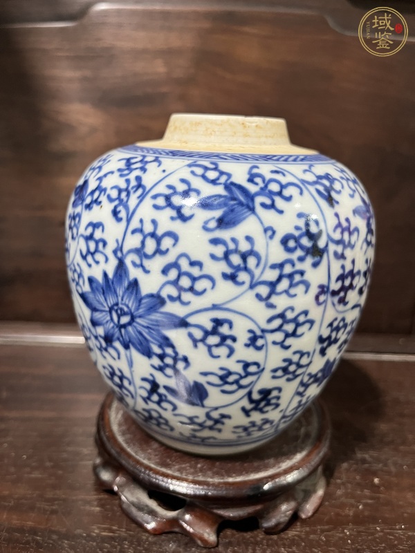古玩陶瓷青花纏枝花卉紋罐真品鑒賞圖