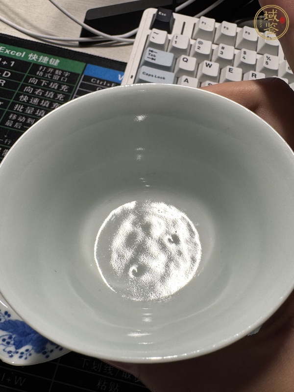 古玩陶瓷青花葡萄紋蓋碗真品鑒賞圖