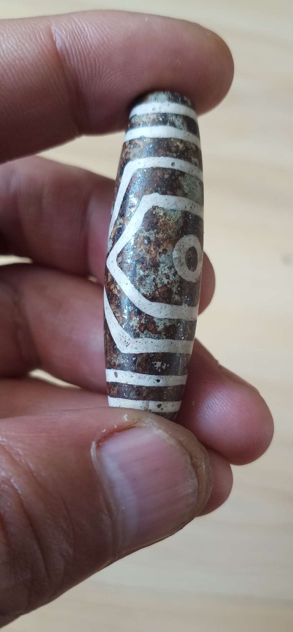 古玩雜項(xiàng)隕石三眼財(cái)富天珠(鑲蝕藏藥)拍賣(mài),當(dāng)前價(jià)格550元