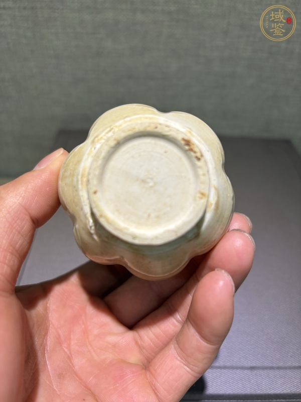 古玩陶瓷瓜棱罐真品鑒賞圖