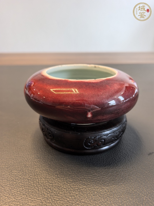 古玩陶瓷郎紅釉水洗真品鑒賞圖