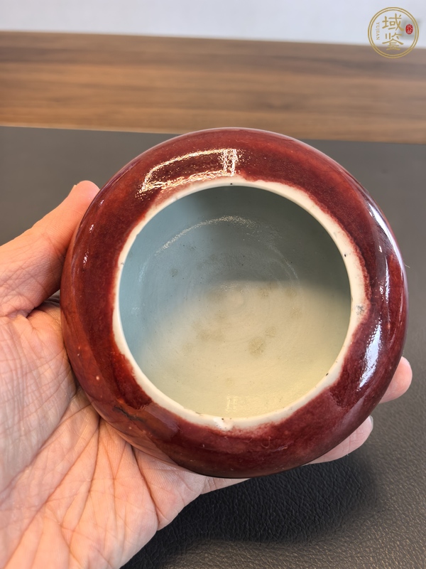 古玩陶瓷郎紅釉水洗真品鑒賞圖