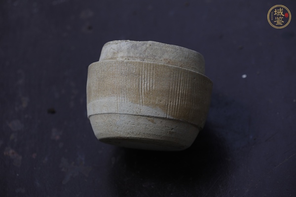 古玩陶瓷青白釉粉盒真品鑒賞圖