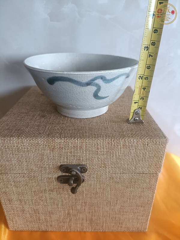 古玩陶瓷明晚期青花碗真品鑒賞圖
